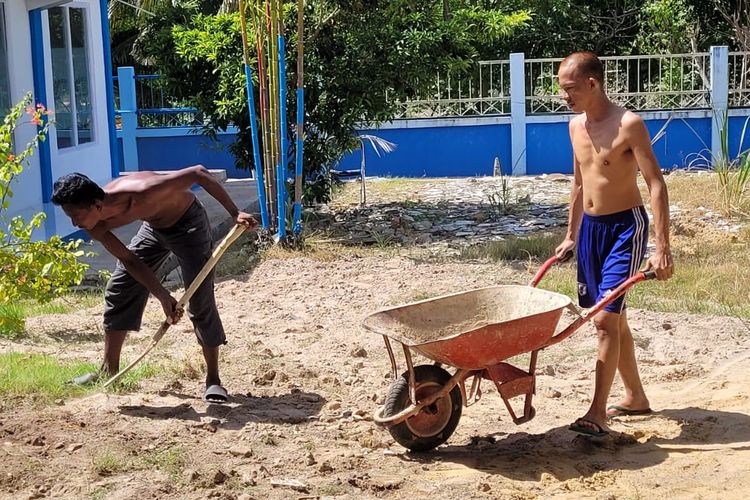 Dua eks deportan, Muhammad Nasir dan Erlyn Bin Abdul asal Sulsel yang ditampung sementara di hunian BP3MI Nunukan Kaltara