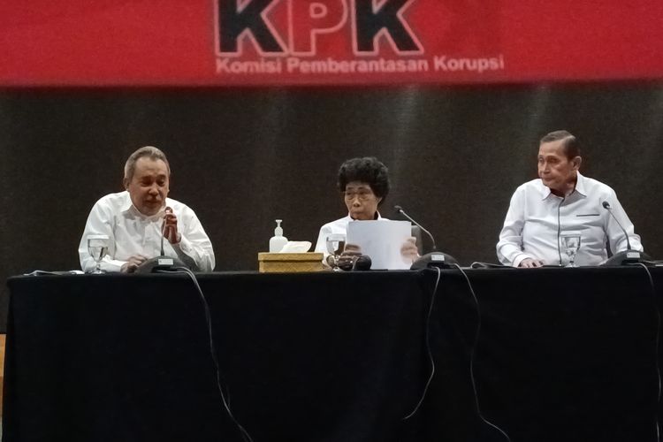 Anggota Dewas KPK Syamsuddin Haris menyebut, pegawai Komisi Pemberantasan Korupsi (KPK) menilai integritas, akuntabilitas, dan profesionalitas dalam pelaksanaan dan wewenang lembaga mereka sendiri pada 2023 menurun, Senin (15/1/2024).