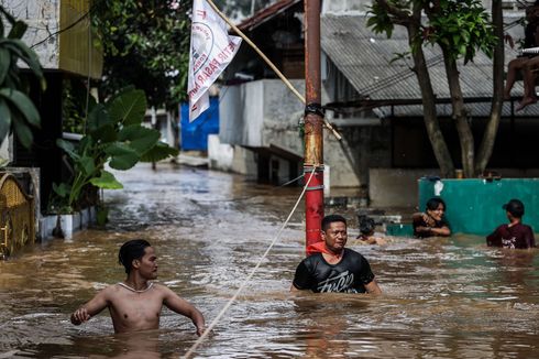 Wagub DKI: Banjir di Pejaten Timur Kiriman dari Katulampa, Penanganannya Harus Bebaskan Lahan