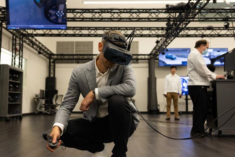 Honda Prologue di desain menggunakan teknologi VR