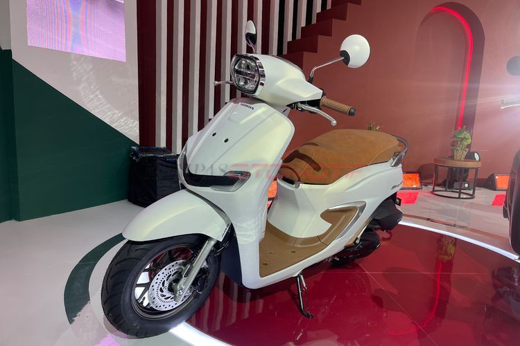 Honda Stylo 160 CBS dan ABS