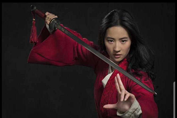 Aktris Liu Yifei dalam Live Action Mulan (2020)