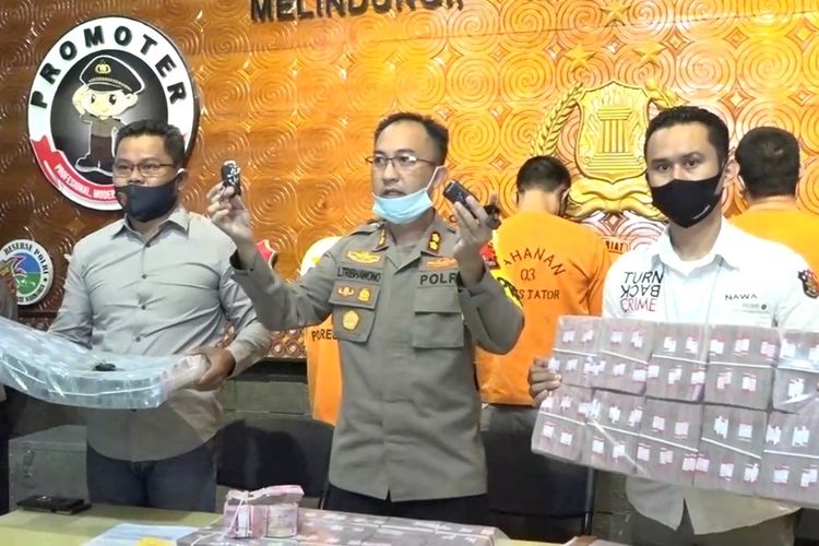 Kepolisian Polres Tana Toraja, Sulawesi Selatan, Kamis (18/06/2020) siang berhasil  membongkar kasus investasi bodong senilai ratusan miliar yang dilakukan oleh PT Axele Jaya Trade Management, Kamis (18/06/2020)