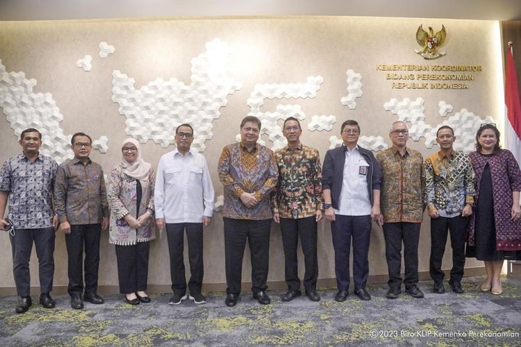 Rapat Koordinasi Menteri terkait Percepatan Infrastruktur PSN di Jakarta, pada Kamis (19/01/2023).