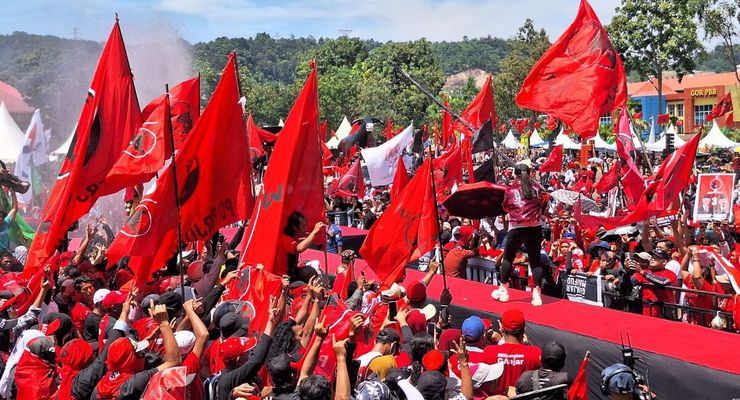 PDI-P Ingatkan Jokowi Sadar Diri dan Tak Terlena Orang di Sekelilingnya