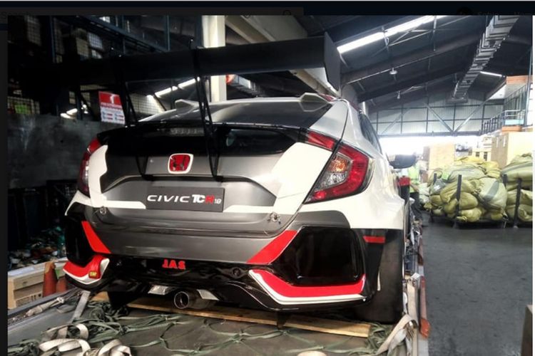 Penampakan Honda Civic TCR 2018 sebelum penyelenggaraan GIIAS