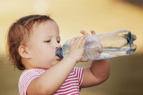 Pahami Tanda-tanda Dehidrasi pada Anak