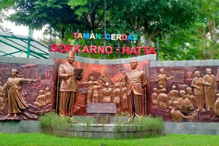 Taman Cerdas Soekarno-Hatta, atau juga dikenal dengan nama Taman Cerdas Jebres. 
