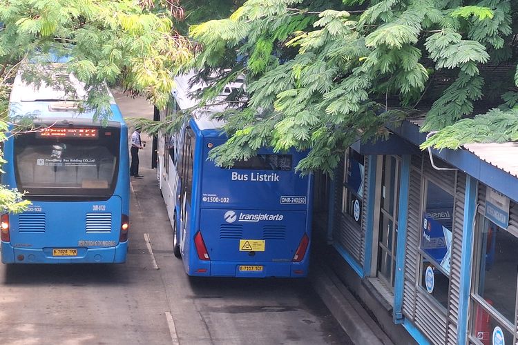 Rute Transjakarta jurusan Cililitan-Ancol direncanakan dihentikan.