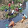 Pipa BBM Pertamina Bocor, Air Sungai di Cilacap Berubah Jadi Hitam dan Bau