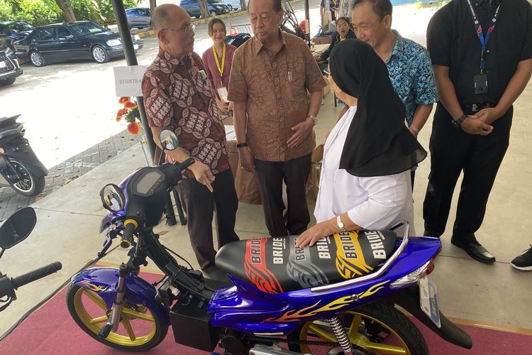 Dukung Program Elektrifikasi, Puluhan Siswa SMK Lakukan Konversi Motor Listrik