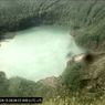 Muncul Asap Putih dari Kawah Gunung Kelud, Ini Penjelasan BPBD Blitar