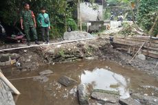 Diduga Struktur Candi, Susunan Batu Memanjang Ditemukan di Kolam Ikan di Sleman