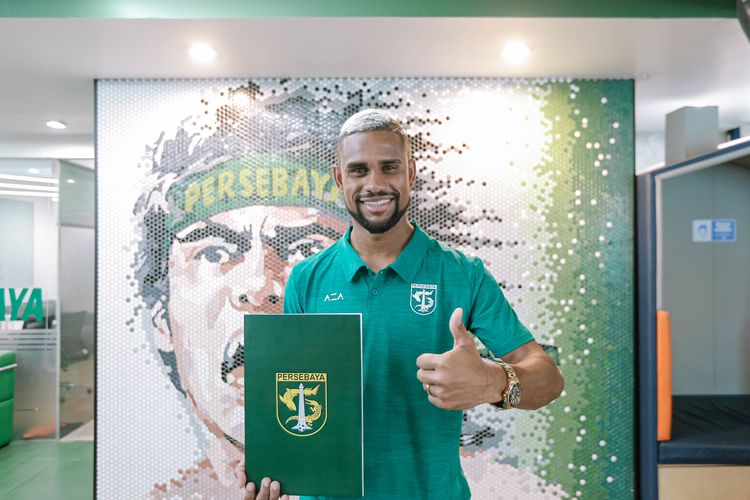 Pemain asing Persebaya Surabaya untuk musim 2022-2023, Silvio Junior.