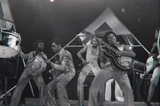 Lirik dan Chord Lagu You – Earth, Wind & Fire