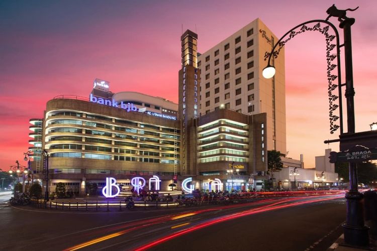 Bank BJB meluncurkan rangkaian ajang lari The Ultimate10K Series Powered by bank bjb di 4 kota Pulau Jawa sebagai komitmennya dalam mendukung pertumbuhan ekonomi daerah. 