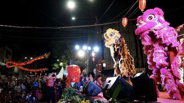 Rayakan Imlek, Pemkot Surabaya Gelar Kya-Kya Chunjie Fest di Kembang Jepun
