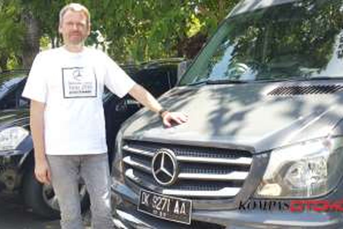 Managing Director Commercial Vehicle Mercedes-Benz Distribution Indonesia Ralf Kraemer