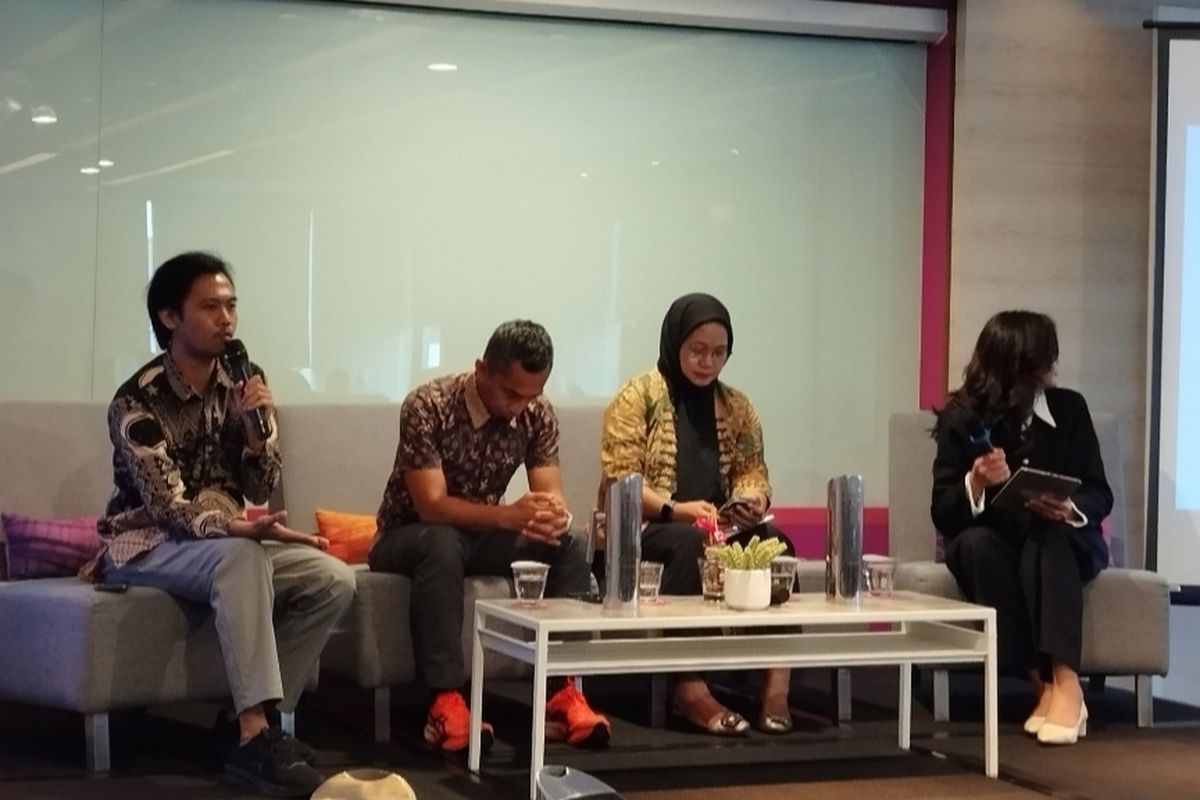 Zero Waste Campaigner Greenpeace, Ibar Akbar dalam acara Greenpeace Indonesia bertajuk Multistakeholder Forum: Implementasi Peta Jalan Pengurangan Sampah pada Senin (30/6/2025).