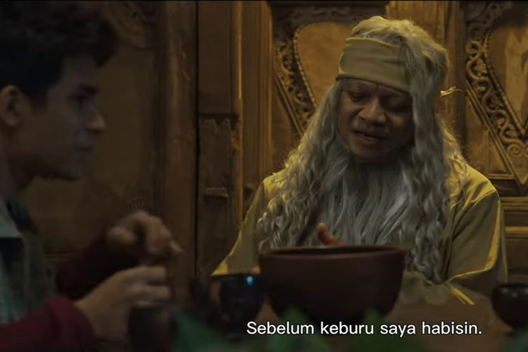 Web series Kami Memohon menggandeng Dian Dipa Chandra alias Candil eks vokalis Seurieus untuk memerankan tokoh Mbah Beringin. Selain itu, ada juga Arnold Leonard (Witan), Amara Sophie (Lestari), Mang Osa (Morgan), dan Ayya Renita (Asri).