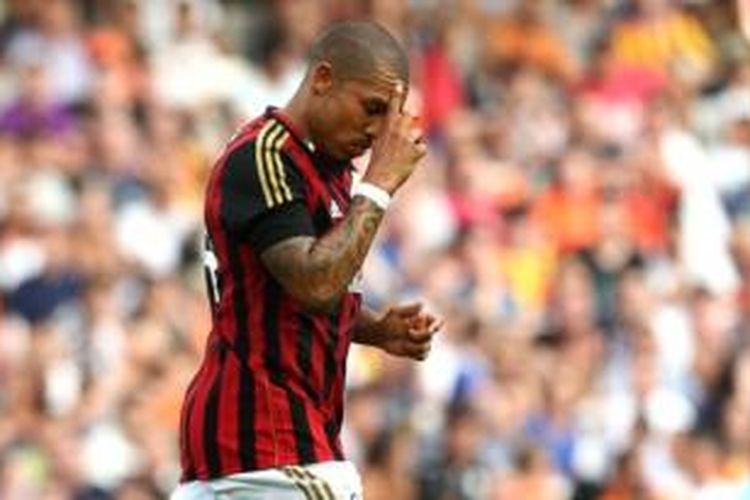 Gelandang AC Milan, Nigel de Jong.