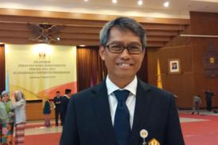 Rektor Universitas Padjadjaran (Unpad) Bandung, Prof. Dr. med. Tri Hanggono Achmad, dr.