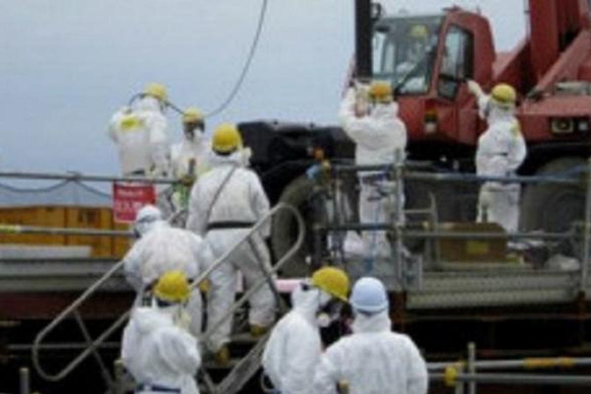 Pakar mengatakan butuh bertahun-tahun untuk menyelesaikan masalah kebocoran di Fukushima. 