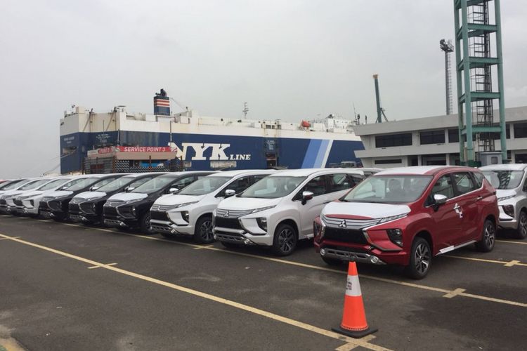 Jajaran Mitsubishi Xpander siap di ekspor ke mancanegara. Seremonial ekspor ini dihadiri Presiden Joko Widodo, Rabu (25/4/2018)