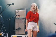 Lirik dan Chord Lagu Many Mirrors - Alvvays