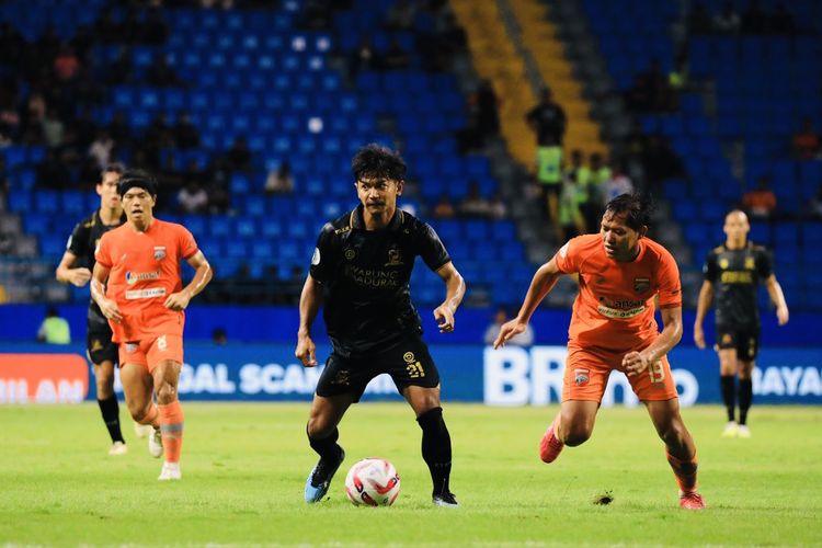 Laga Borneo FC menghadapi Madura United dalam laga semifinal leg kedua Championship Series Liga 1 2023-2024 di Stadion Batakan, Minggu (19/5/2024). Laga Borneo vs Madura United tuntas 2-3. Madura United lolos ke final Championship Series Liga 1 dengan agregat 4-2.