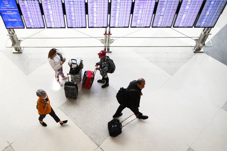 Ilustrasi aktivitas di Bandara Internasional Denver di Colorado, AS. Aktivitas bandara diperketat setelah serangan 11 September 2001 dan berlangsung hingga kini.