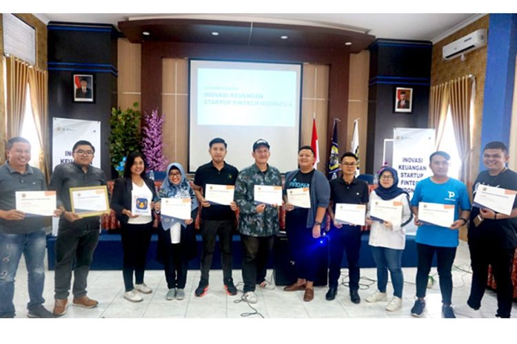 Mahasiswa Universitas Bengkulu setelah mengikuti seminar fintech dari Klik Kami.