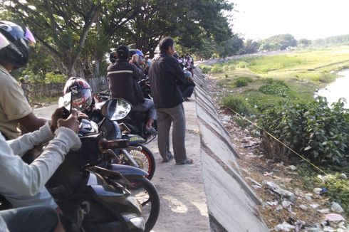 Ramainya Warga di Pinggir Sungai Palu Sulitkan Penangkapan Buaya Berkalung Ban