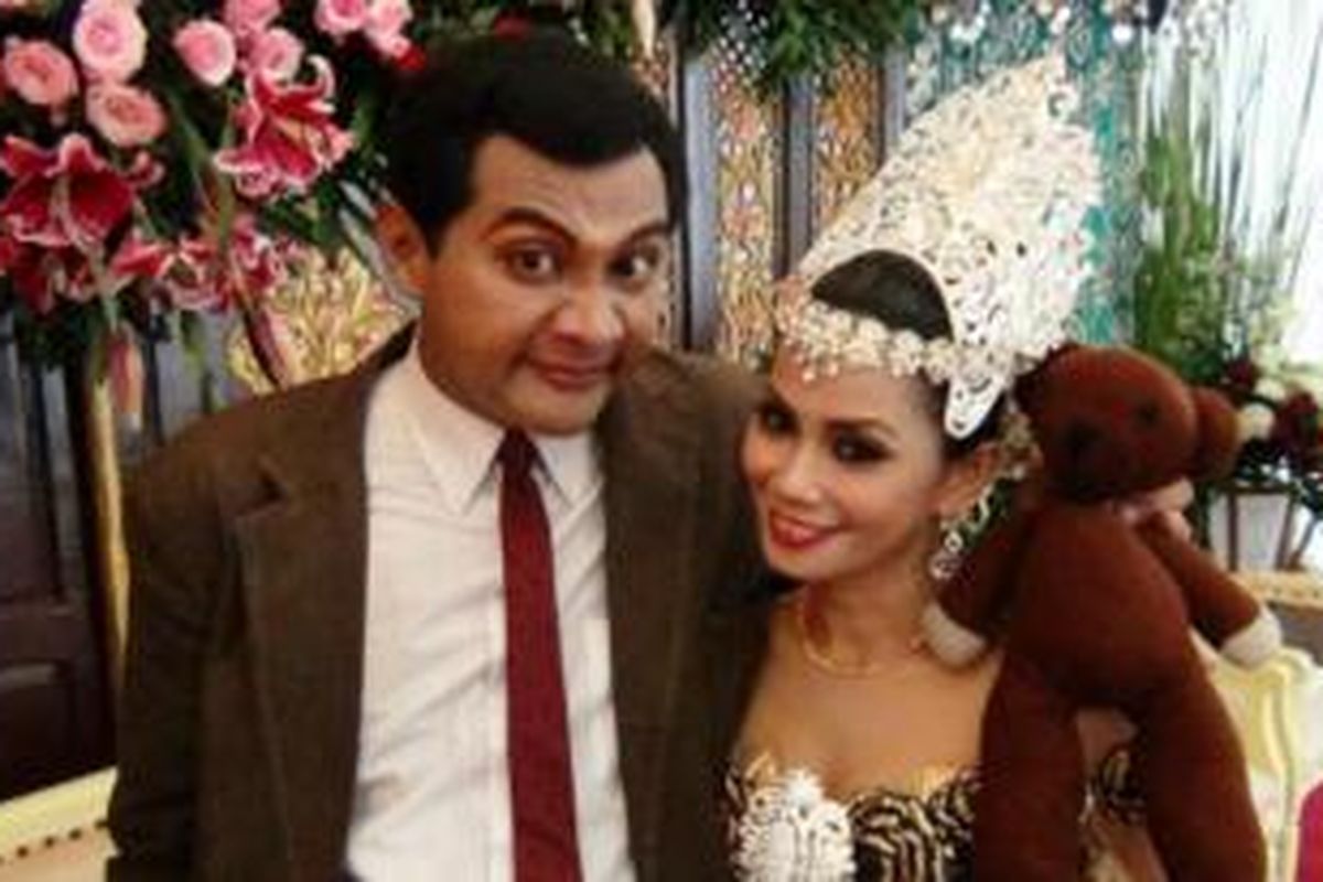 Vico Rahman yang kerap tampil di televisi memerankan Mr Bean menikahi Murniari seorang pengusaha salon yang cukup sukses asal Makassar, Sulawesi Selatan. 