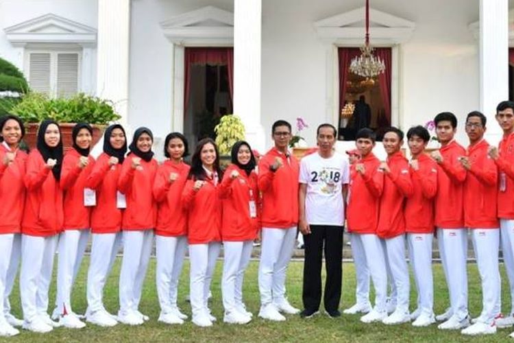 Presiden Joko Widodo bersama seluruh rakyat Indonesia menaruh harapan besar terhadap para atlet yang akan berlaga dalam Asian Games ke-18 di Jakarta dan Palembang, mulai tanggal 18 Agustus 2018 mendatang.
