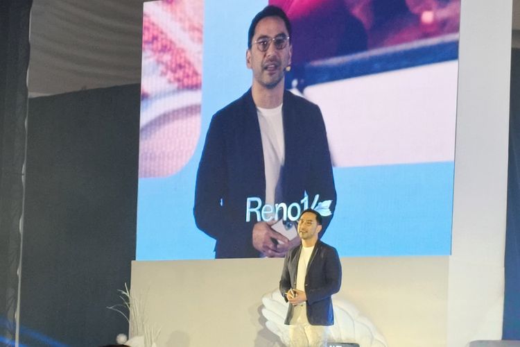 Head of PR Oppo Indonesia, Arga Simanjuntak dalam peluncuran Oppo Reno 14 Series di Spike Air Dome, PIK 2, Kabupaten Tangerang, Kamis (17/7/2025).