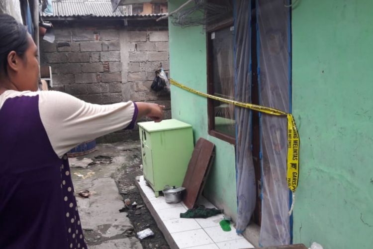 TKP ibu yang bunuh anak kandung di Cakung, Jakarta Timur, Jumat (1/3/2019)