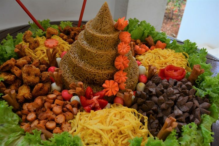 Resep Tumpeng Mi Instan Unik Dan Murah Meriah