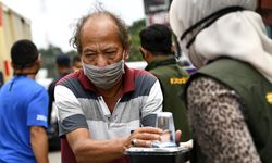 Bantu Warga Terdampak Covid-19, Pemprov Jabar Canangkan Gerakan Nasi Bungkus