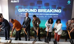 Alba Bangun Pabrik Daur Ulang Botol Plastik Berkapasitas Ribuan Ton di Kendal