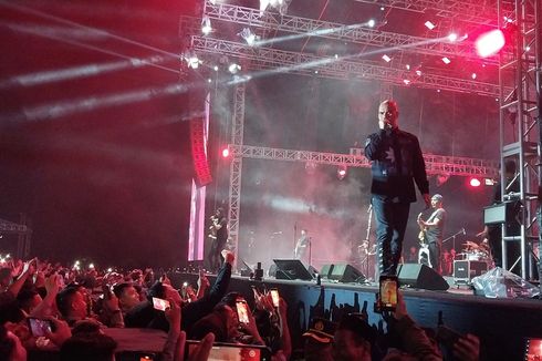 Ahmad Dhani Teriak Coblos Istrinya di Konser Dewa 19 Tasikmalaya, Penonton: Lah Ada Kampanye 