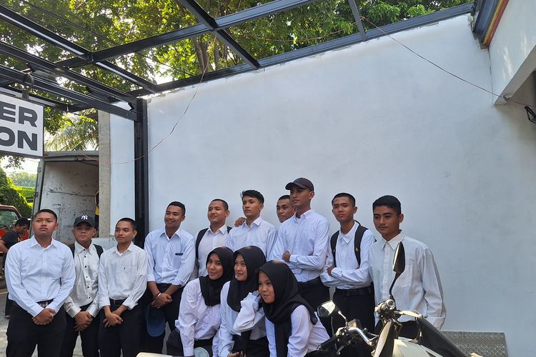 Calon taruna (catar) dan calon taruni (catir) Sekolah Tinggi Ilmu Pelayaran (STIP) Jakarta tahun akademik 2024. Rabu (15/5/2024).