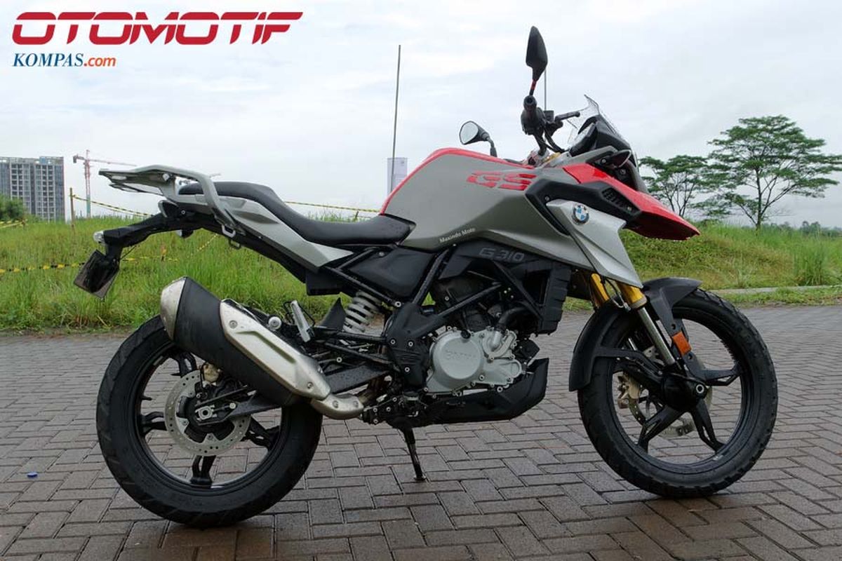 BMW G310GS.