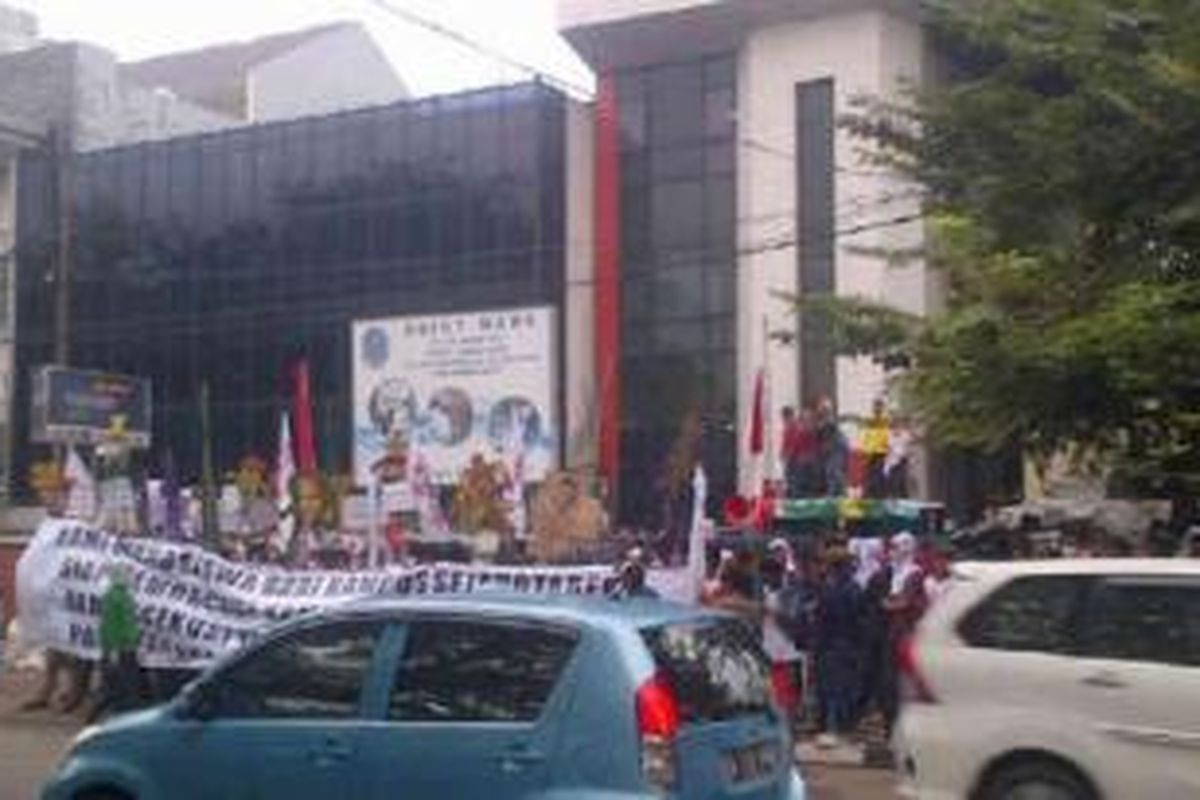 Pengadilan Negeri Jakarta Pusat telah mengeksekusi kampus LPK Saint Mary di Jalan AM Sangaji, Gambir, Jakpus, Rabu (14/5/2014) pagi. 