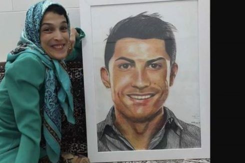 Menggunakan Kaki, Wanita Penyandang Disabilitas Ini Lukis Wajah Ronaldo