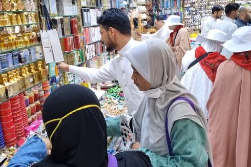 Berburu Oleh-oleh Haji di Madinah, Gunakan Rupiah, Penghasilan Rp 400 Juta per Hari