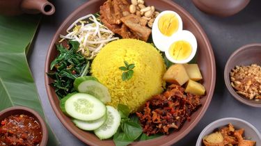 Resep Nasi Kuning Rice Cooker Praktis, Gurih, dan Anti Gagal