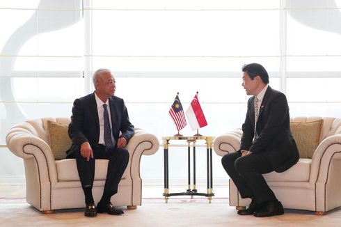 Netizen Negeri Jiran Ramai Bahas Sepatu Rp 16 Juta yang Dipakai PM Malaysia
