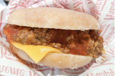 Krispy Kreme Jepang Luncurkan Menu Donat Burger, Ada Dua Varian Menu