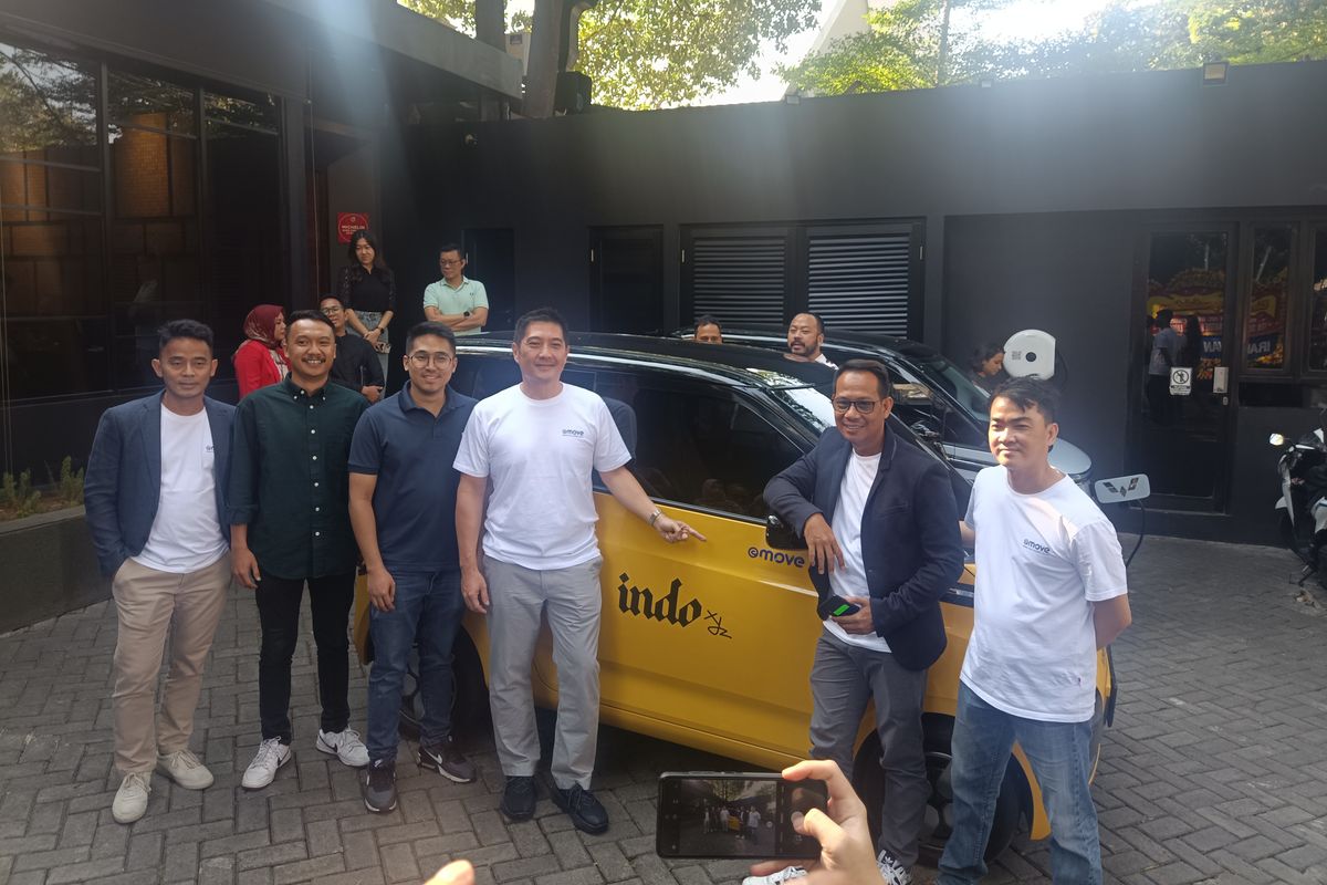 Aplikasi EMove buat sewa mobil listrik, tarif mulai Rp 40.000 per jam

